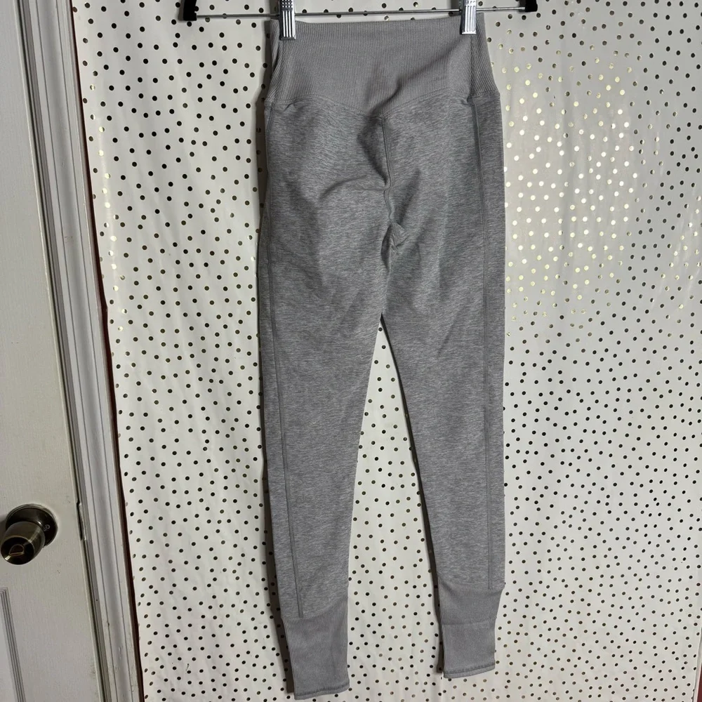ALO Yoga Women's Gray Leggings